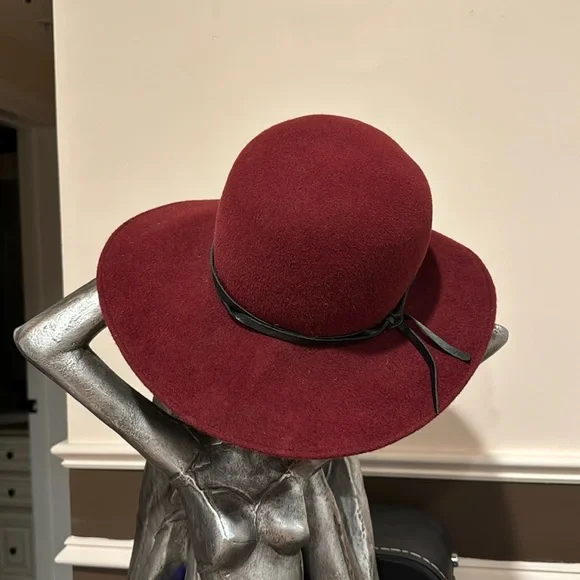 Barbara Feinman one of a kind hand made Carmen San Diego style womens felted hat 2017–2018 Annual Report by rowlandhall1867 - Issuu main image 2